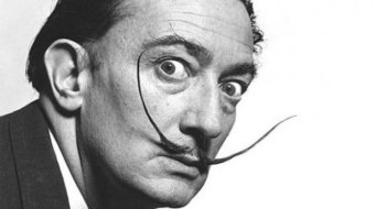 Világhírű művészek alkotásai Nagyváradon: Dalí, Chagall és Giorgio de Chirico bibliai témájú műveiből nyílik kiállítás