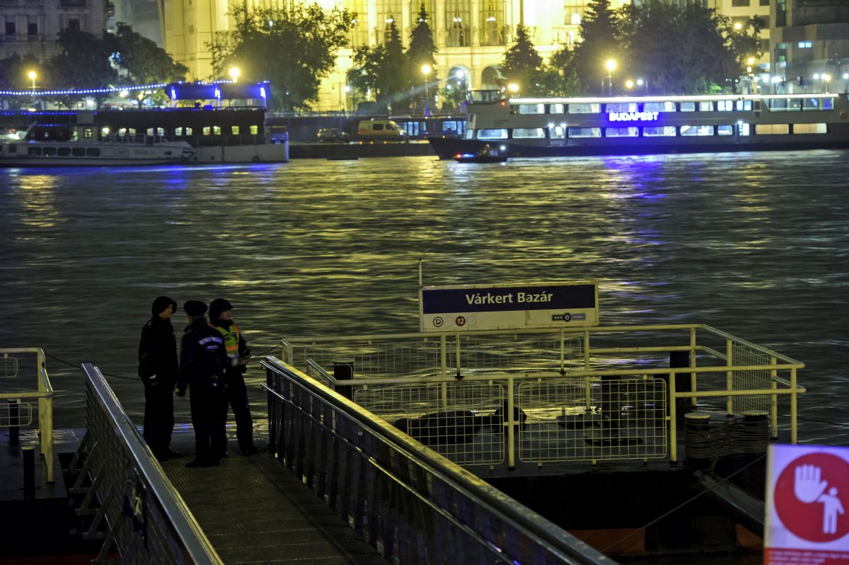 Heten meghaltak, többen megsérültek, sok ember eltűnt a dunai hajóbalesetben Budapesten