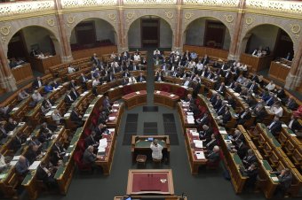 Nézőpont: ma már háromnegyedes többséget szerezne a Fidesz–KDNP, 8 százalékon a Magyar Kétfarkú Kutya Párt
