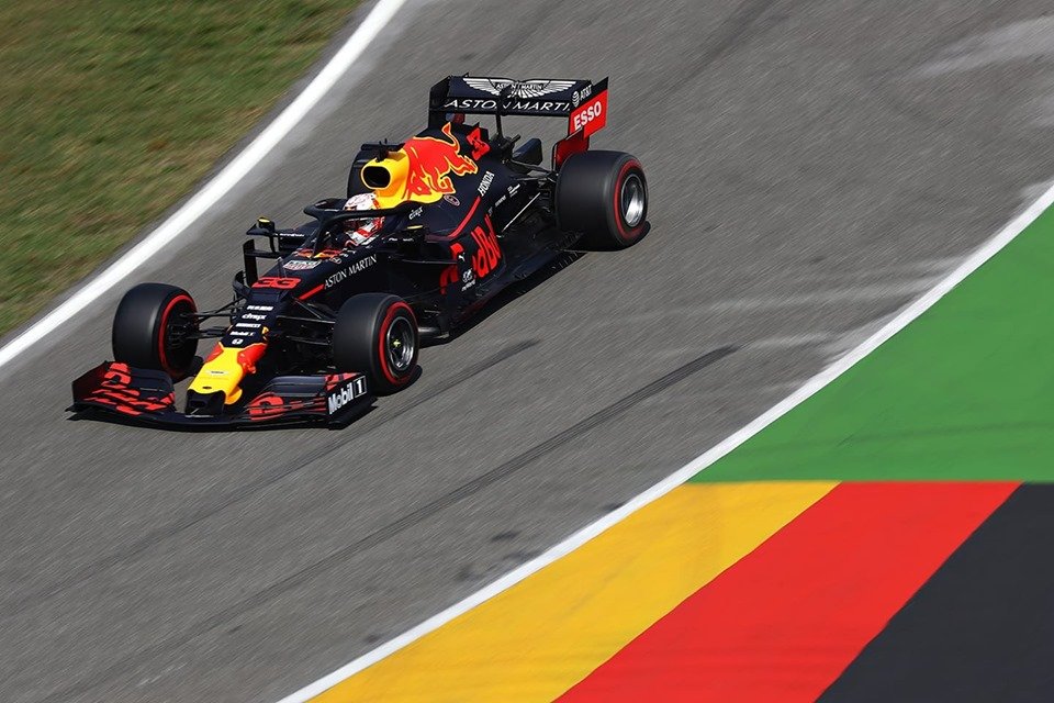 Forma-1: a Mercedesek pont nélkül zártak, Verstappen nyerte a hockenheimi „őrült” futamot