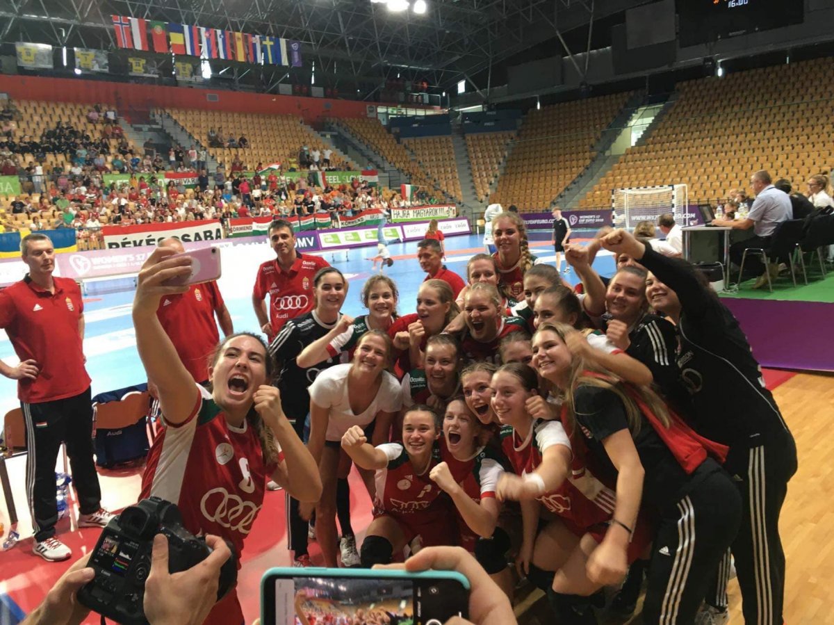 Magyar-osztrák-svájci közös pályázat a 2024-es női kézilabda Európa-bajnokságra
