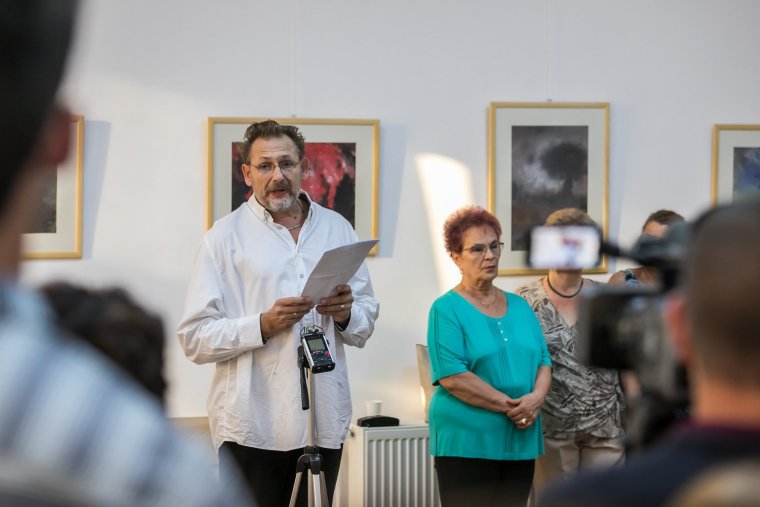 A diploma nélküli festőzsenire emlékeztek: Kassay Zoltán-emlékkiállítás nyílt Marosvásárhelyen