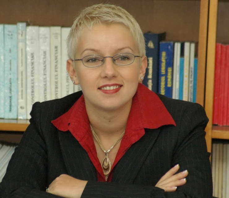 Kereszttűzben a kolozsvári bírónő: ellenzi a szakma és az ellenzék Dana Gârbovan igazságügy-miniszteri kinevezését