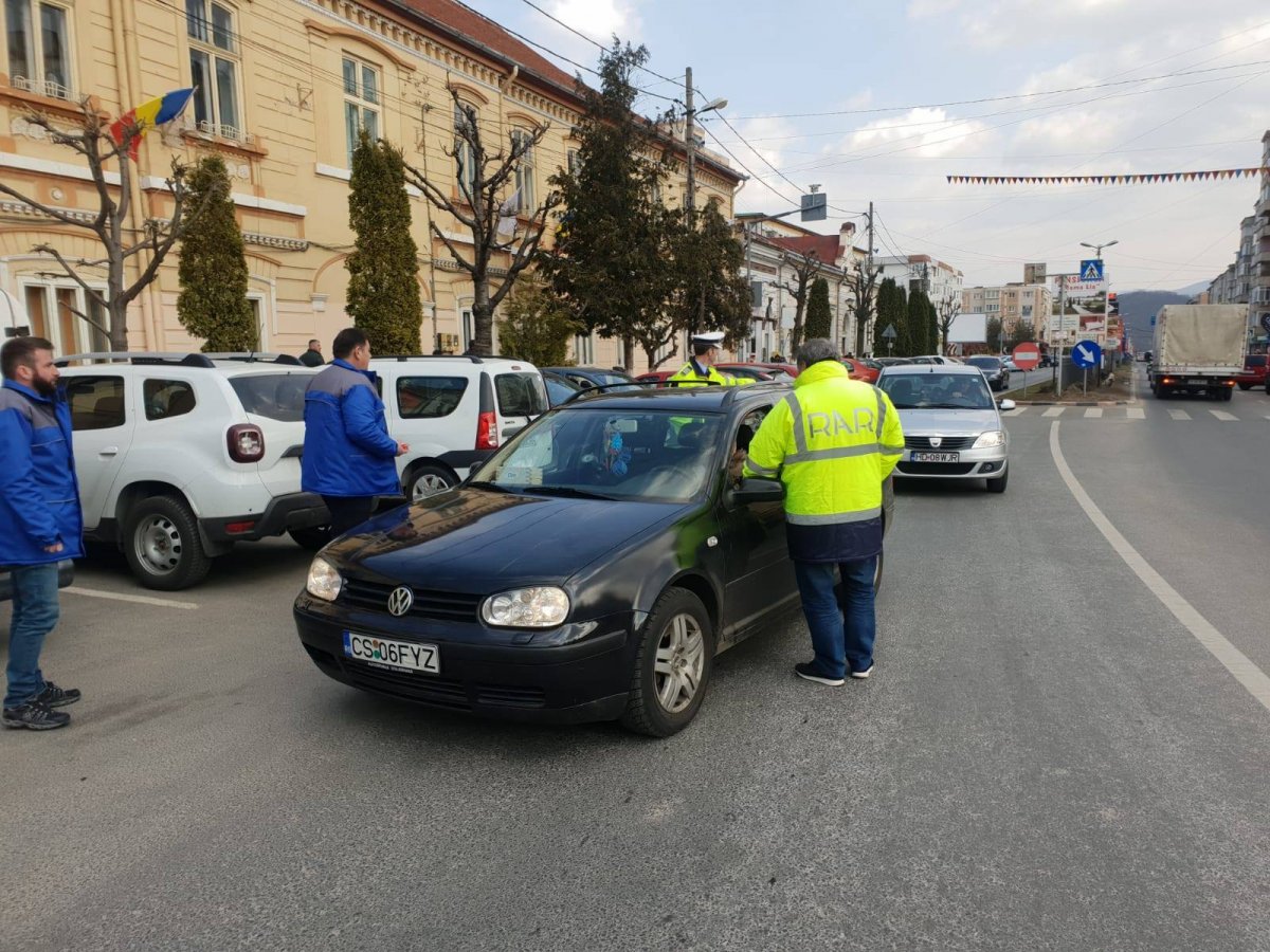 Guruló koporsók: műszakilag hibás a romániai közutakon közlekedő gépjárművek fele