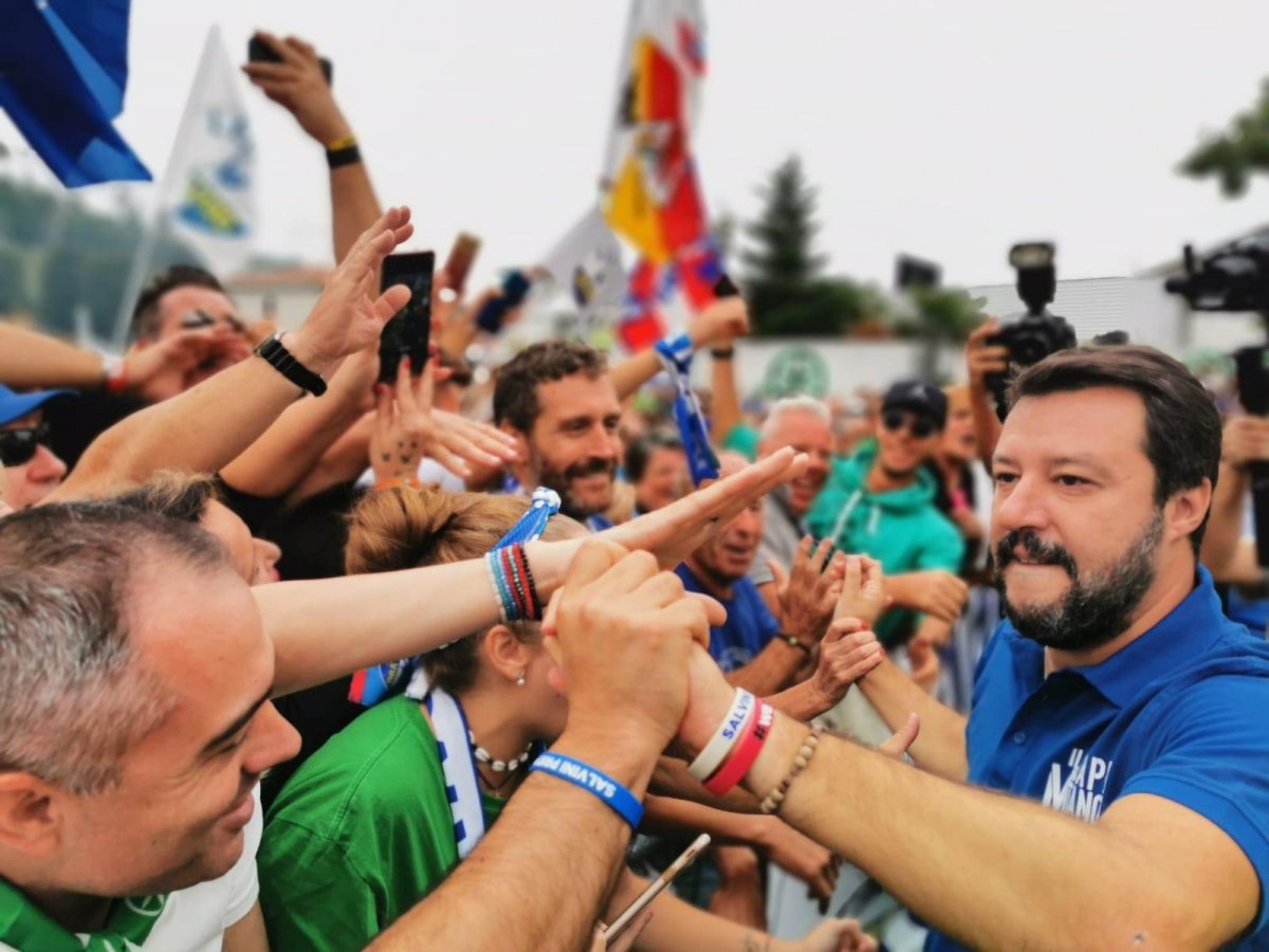 Salvini ellenállásra szólítja az olaszokat, szerinte a Conte-kormány elárulta Itáliát