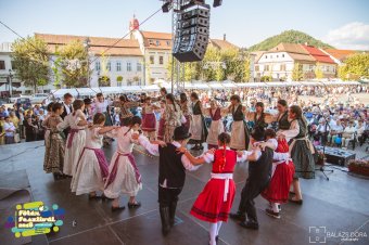Zenével, tánccal, kultúrával ünnepel Nagybánya magyarsága a 14. Főtér Fesztiválon
