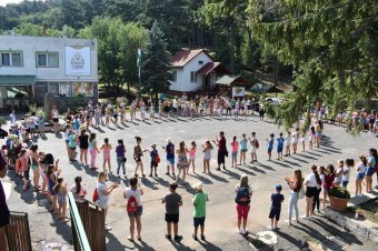 Több mint négyszáz magyarul tanuló erdélyi diák táborozik holnaptól Sátoraljaújhelyen
