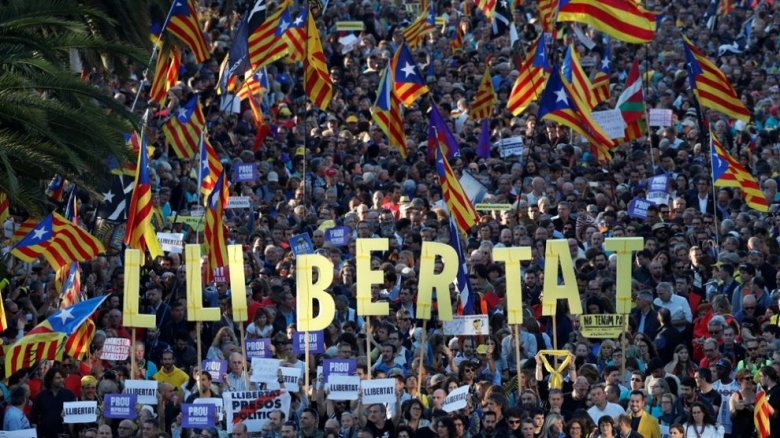 Várhatóan kegyelemben részesíti a spanyol kormány az elítélt katalán politikusokat