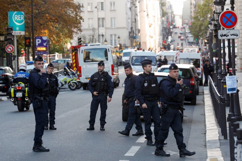 Lövöldözés volt egy párizsi kórháznál, egy ember meghalt