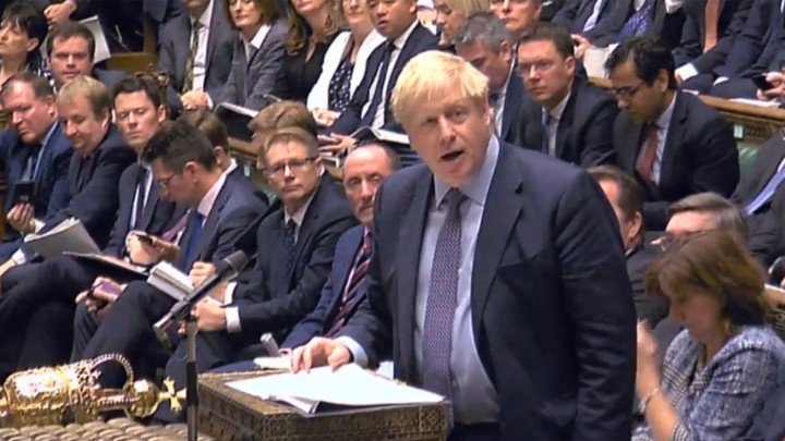 Rábólintott a londoni alsóház a Brexit halasztására, amiről azonban Boris Johnson hallani sem akar