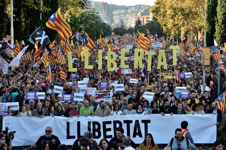 Megosztja a katalánokat a függetlenség