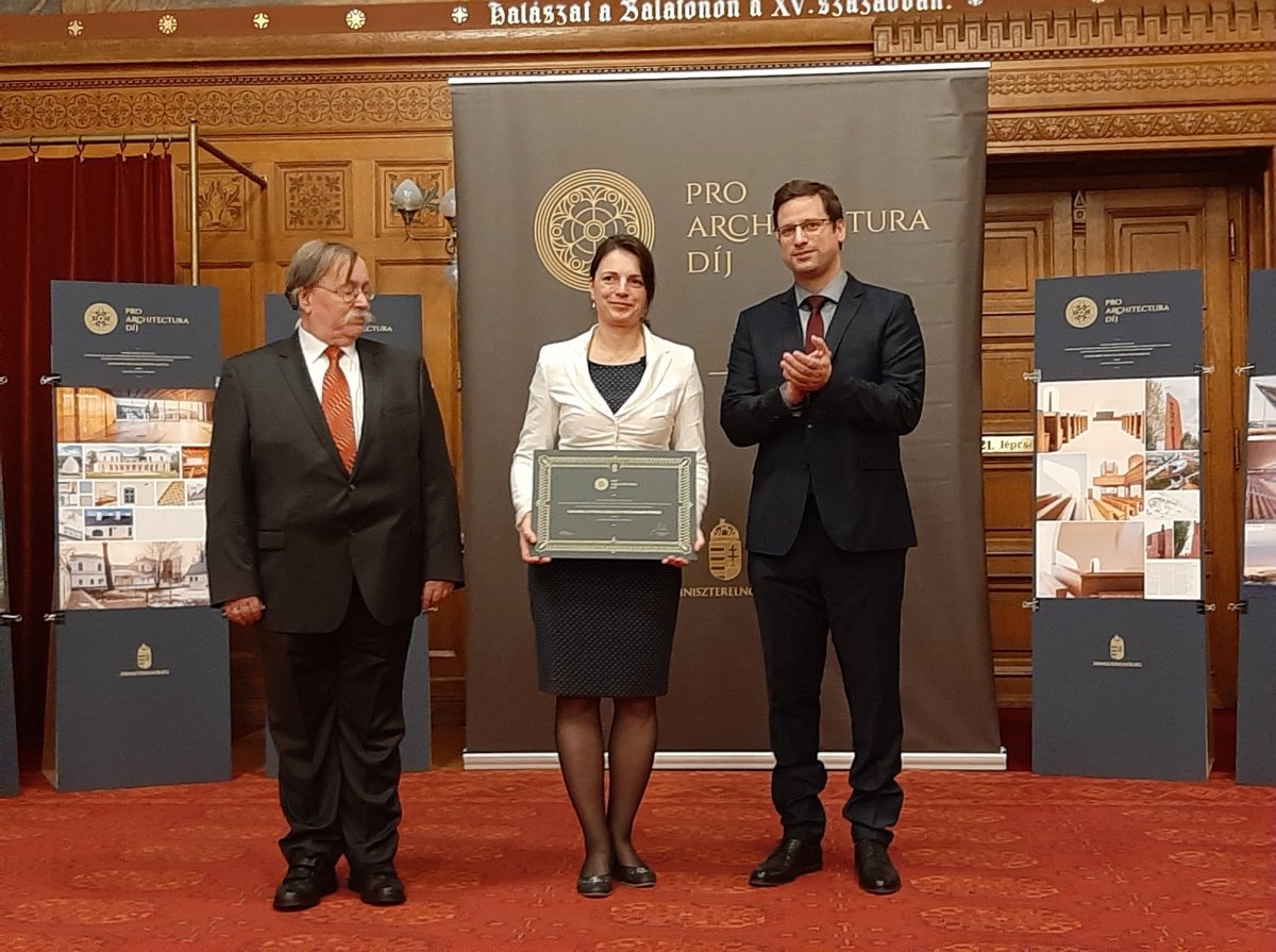 Pro Architectura díjjal jutalmazták a kolozsvári Vallásszabadság Háza tervezőit Budapesten