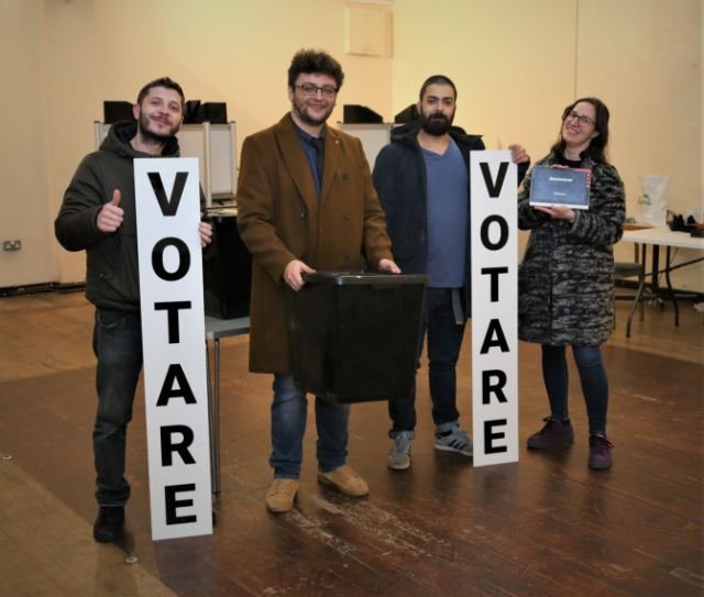Államfőválasztás: közel százezren járultak az urnákhoz külföldön a szavazás első napján