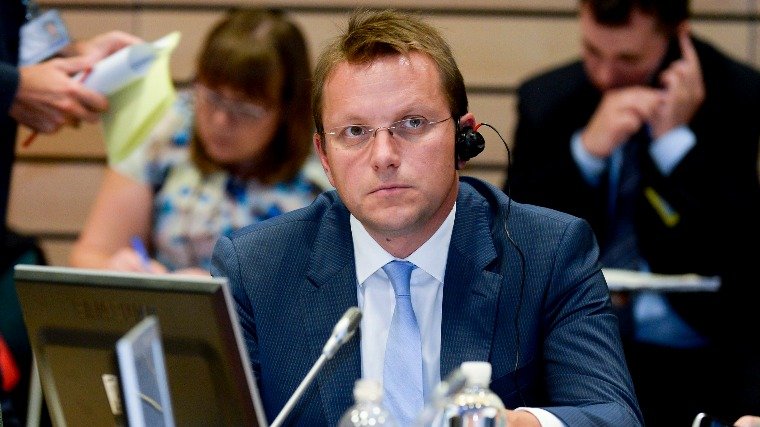 Várhelyi Olivér uniós bővítésért felelős biztos neve is felkerült az Ukrajna „ellenségeit” listázó Mitrovorec honlapra