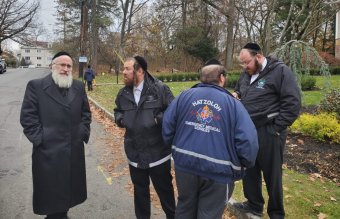 Többeket megkéselt egy álarcos támadó egy rabbi otthonában New York államban