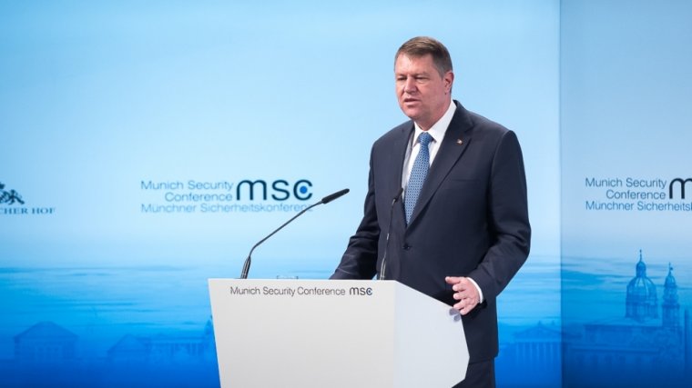 A müncheni biztonságpolitikai konferencián szólalt fel Johannis – az államfő szerint fokozott európai elkötelezettség szükséges