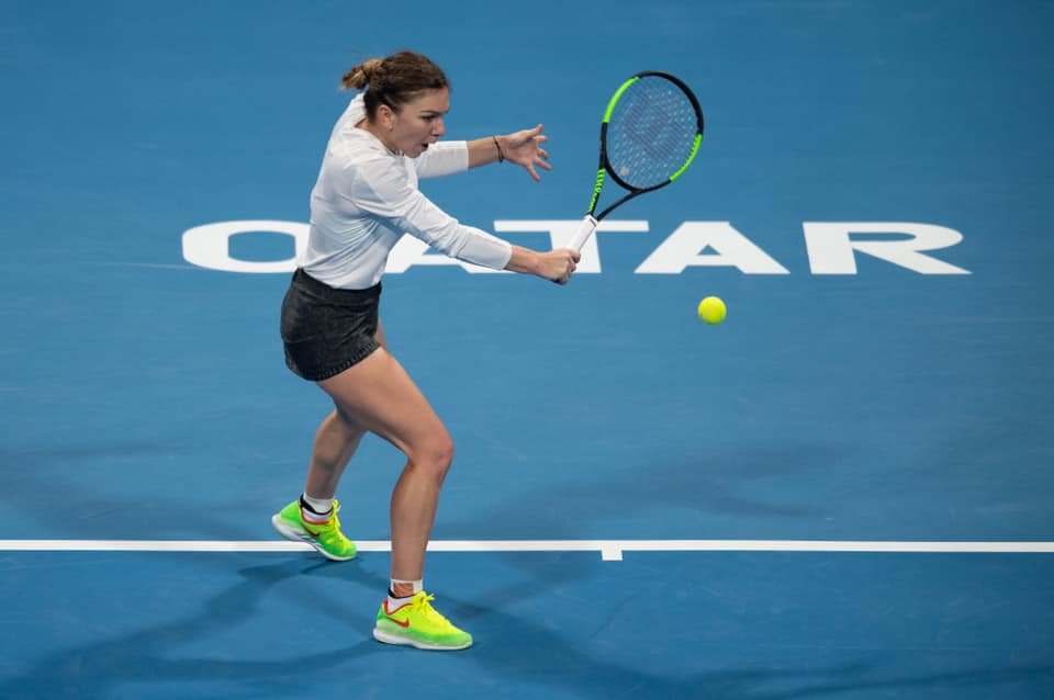 Bejött belga ellenfelének az orvosi szünet, Simona Halep elbukta a dohai tenisztorna döntőjét