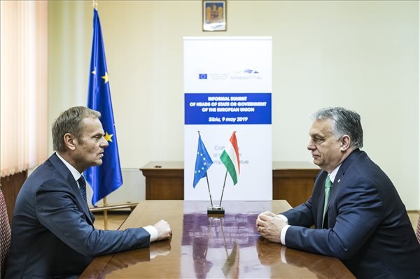 Szorosabb együttműködést szeretne Románia és Magyarország között Orbán Viktor