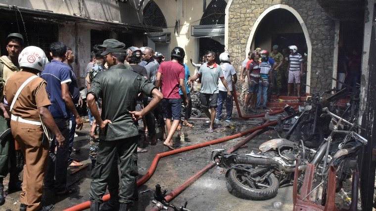 Jelentősen emelkedett a halálos áldozatok száma Srí Lankán – voltak előjelei a merényletsorozatnak