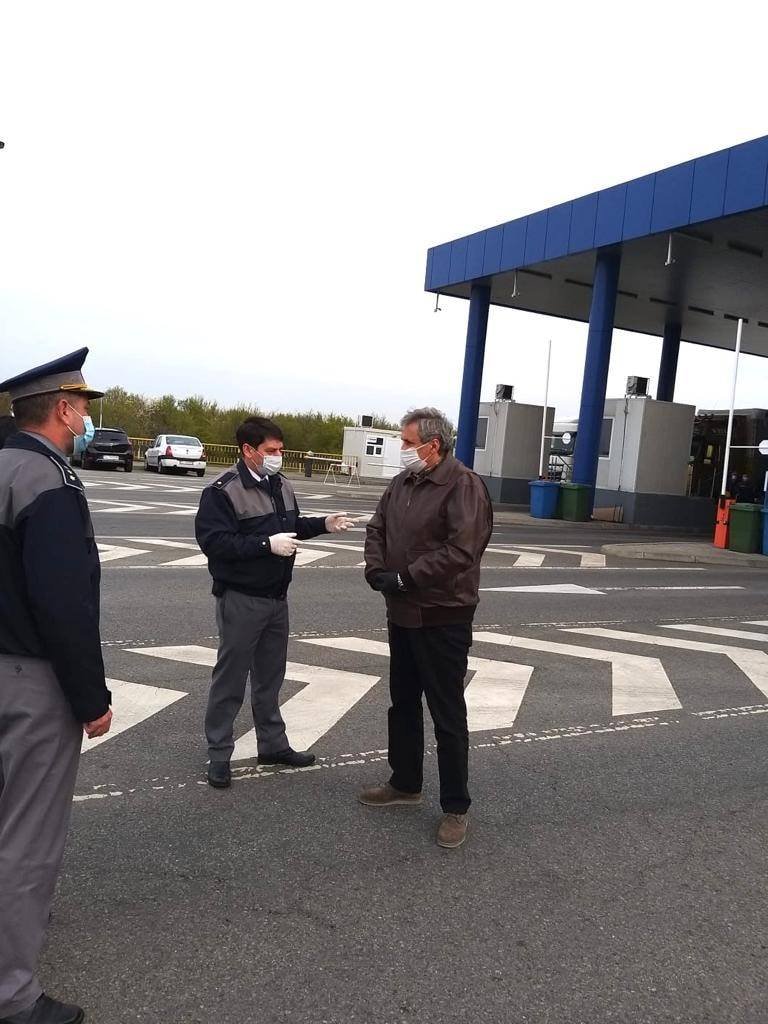 Elégedett a román belügyminiszter a román–magyar határnál zajló forgalom ütemével