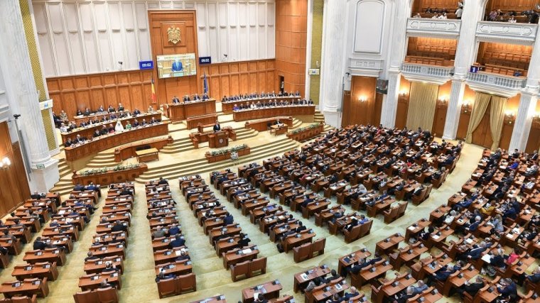 A nemek közötti esélyegyenlőség javítására vonatkozó nyilatkozatot fogadott el a román parlament