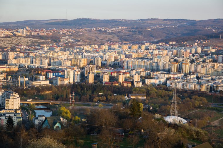 Kolozsváron kell a legtöbbet dolgozni azért, hogy saját lakásunk legyen