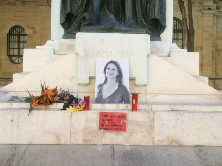 Volt miniszter is fizethetett a máltai oknyomozó újságíró meggyilkolásáért