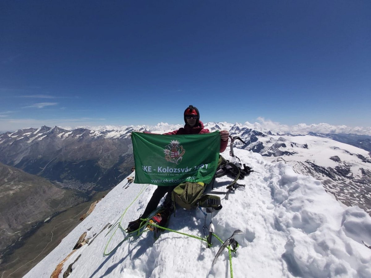 Kolozsvári csúcshódítás az Alpokban: zászlót is vitt magával Darabont Eduárd a Matterhornra