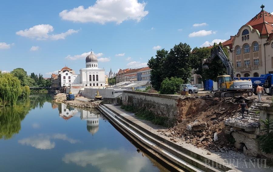 Építik is, bontják is a Körös-part belvárosi szakaszát Nagyváradon