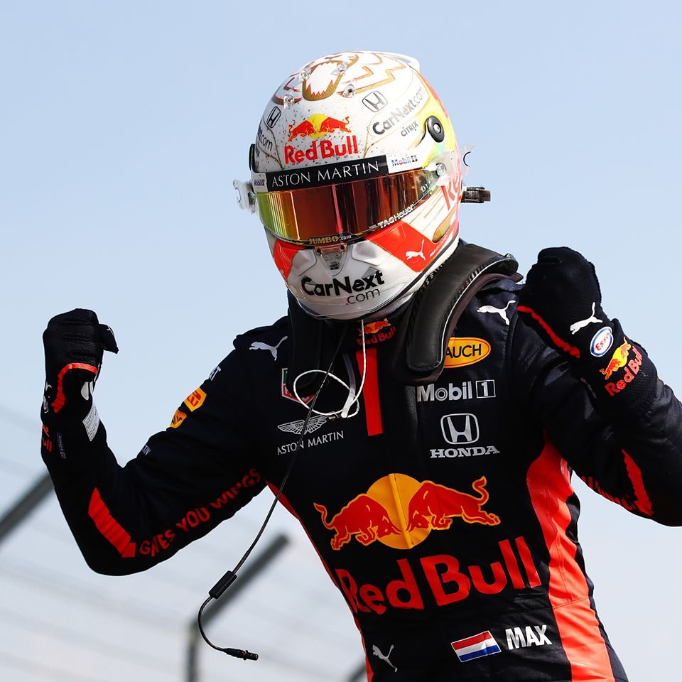 Forma-1: „leiskolázta” Verstappen a Mercedeseket Silverstoneban