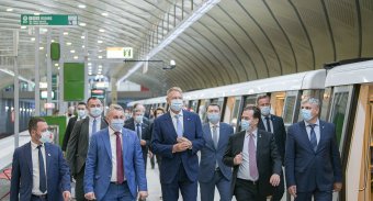 Bukarestben több éves késéssel felavatták a rendszerváltás utáni első új metróvonalat