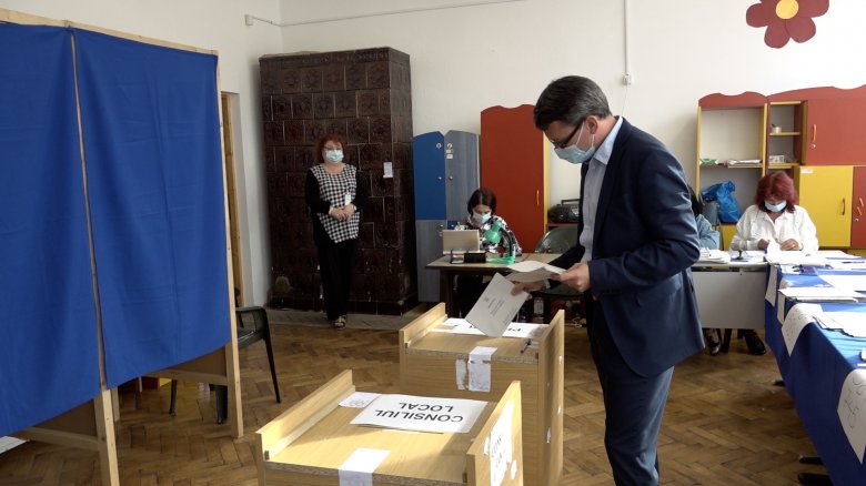 Csomortányi István az erdélyi többpártrendszer megerősítésére szavazott