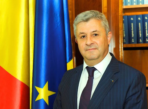 Kecskére a káposztát: a törvényhozási tanács vezetőjévé választották a román igazságügyi jogszabályok „mészárosát”