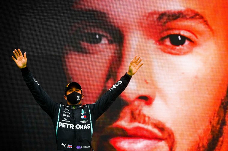 Hamilton immár egyedül minden idők legeredményesebb F1-es pilótája