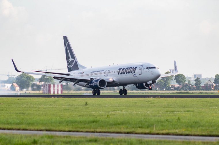 Prágában hajtott végre kényszerleszállást egy Bukarestbe tartó repülőgép, mert fedélzetén szült egy romániai nő