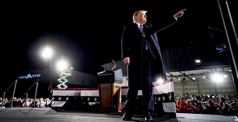 Donald Trump újabb vírustesztje lett negatív, az elnök folytatja a kampányt