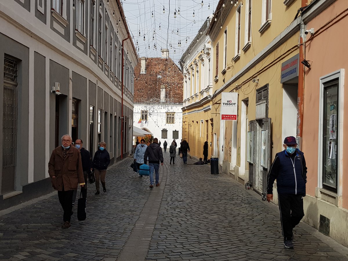 Újabb város lett vörös zóna Kolozs megyében, Kolozsváron is nő a fertőzöttek aránya