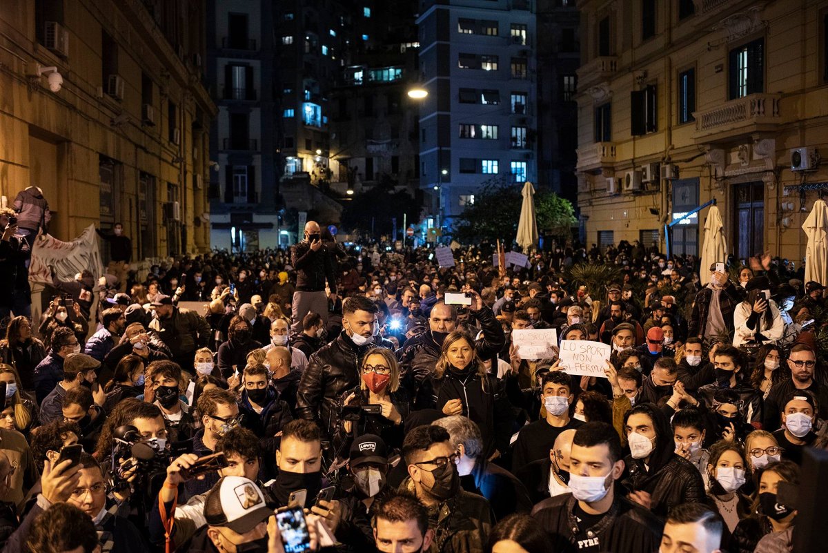 Nemzetbiztonsági riasztás Olaszországban: összecsapásokká fajultak a tüntetések