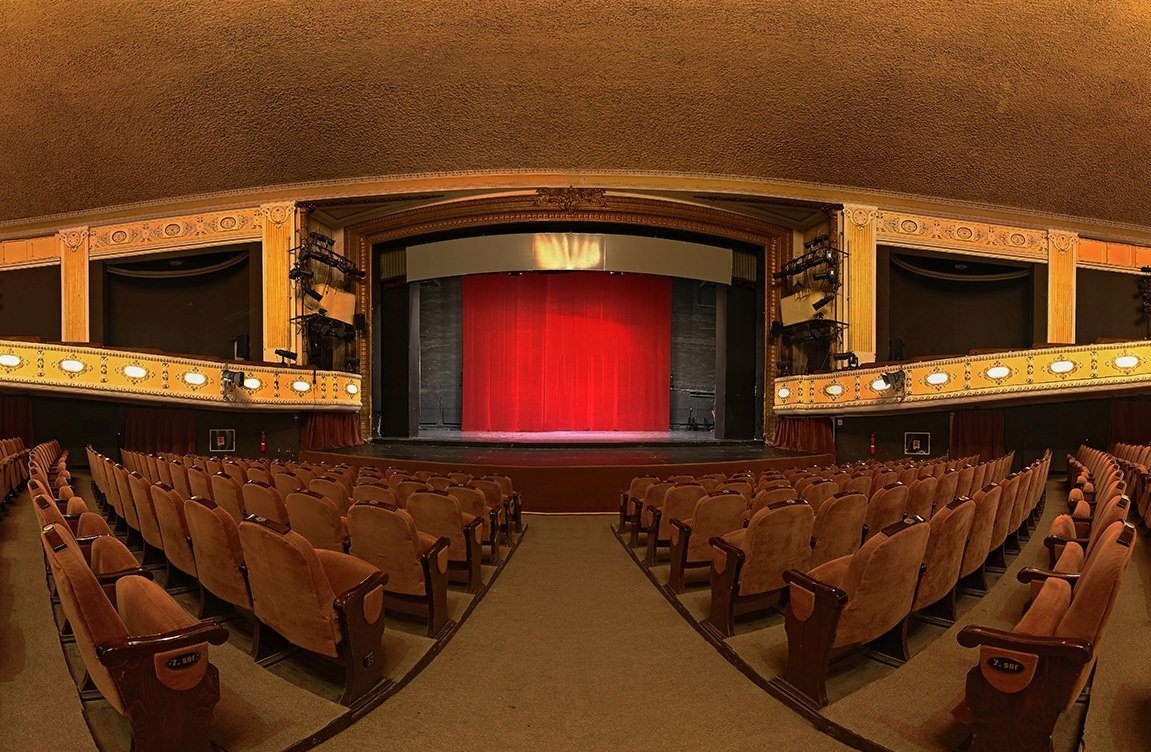 Várat magára a kolozsvári és marosvásárhelyi színház felújítása