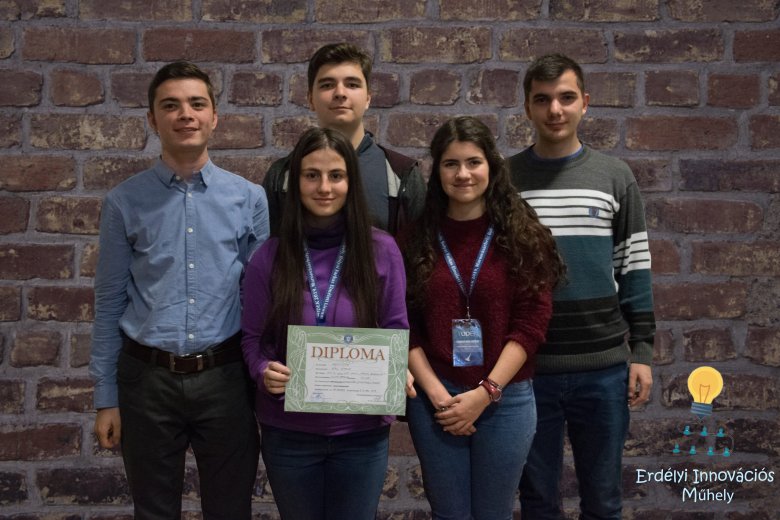 Erdélyi „tudós diákok” határon túli versenyen – Hétköznapi problémákra kínálnak új megoldásokat a kolozsvári fiatalok