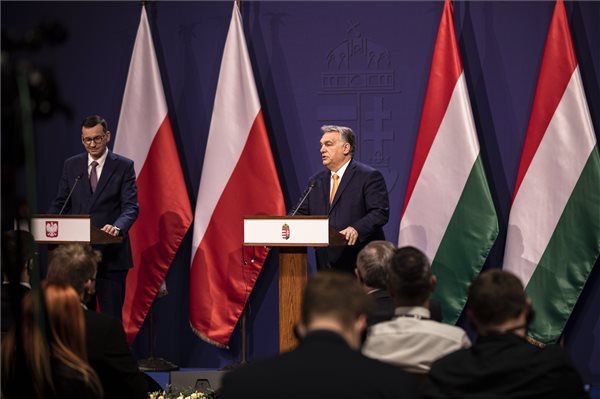 Széteshet az EU a jogállamisági mechanizmus miatt? Orbán és Morawiecki közösen foglalt állást