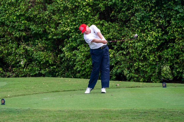 Biden minden amerikai elnöke lenne, Trumpot golfozás közben érte kihívója győzelmének híre