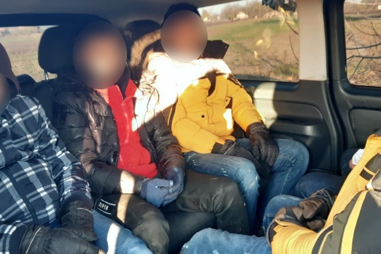 Kiterjedt akció keretében fogták el a szíreket szállító román embercsempészt Magyarországon