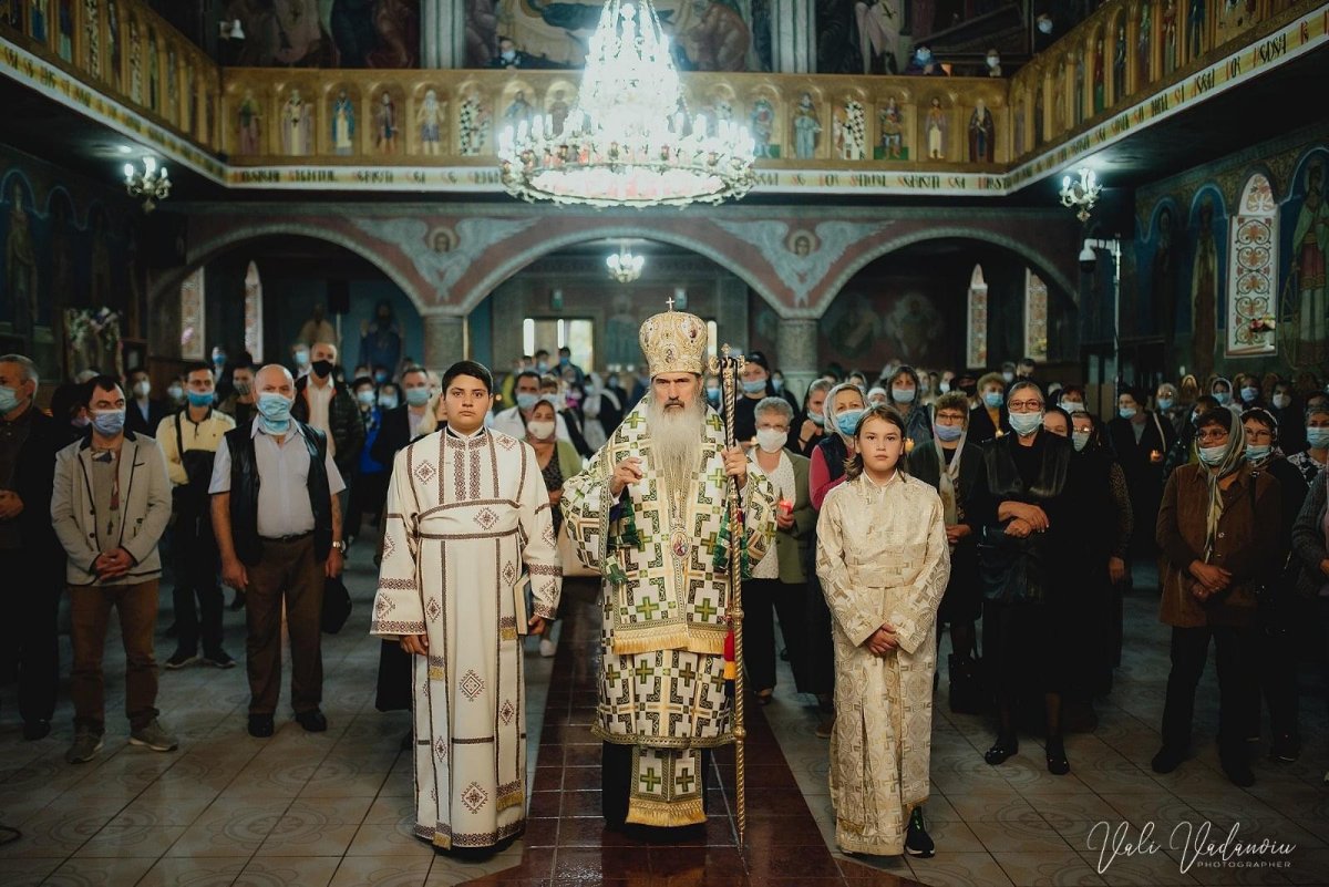„Csúfot űznek az imádkozáshoz való jogból” : a Szent András-napi korlátozások ellen tiltakozik a konstancai ortodox érsek