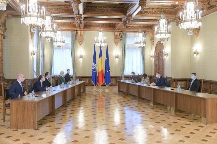 A PNL Cîțut, az USR-PLUS Cioloșt terjesztette fel miniszterelnöknek