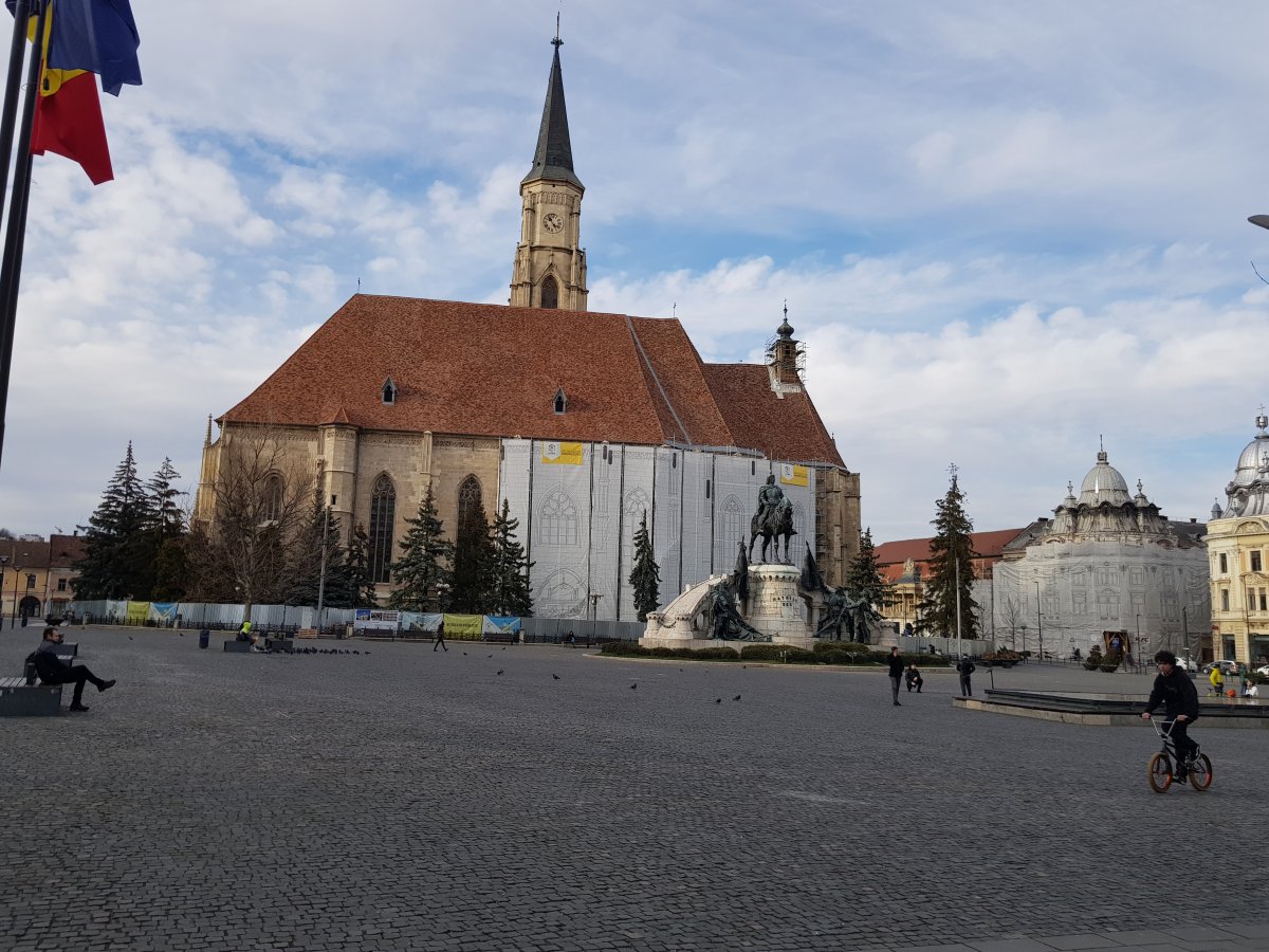 „Legfeljebb 50” – Tájkép rendkívüli állapot előtt Kolozsváron
