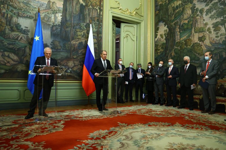 Össztűz zúdul az uniós főképviselőre moszkvai „kapitulációja” miatt