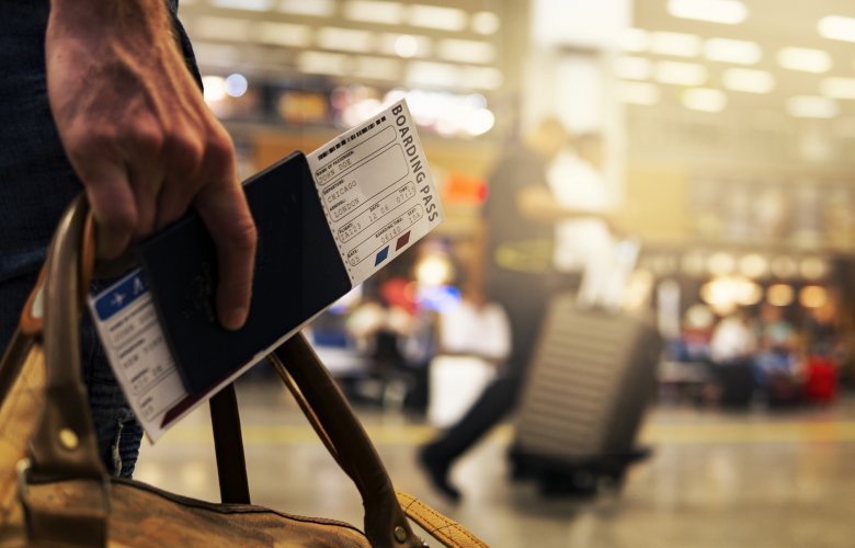 Egyre többen terveznek utazni: a lazítások nyomán nőtt a repülőjegyet vásárlók száma Romániában