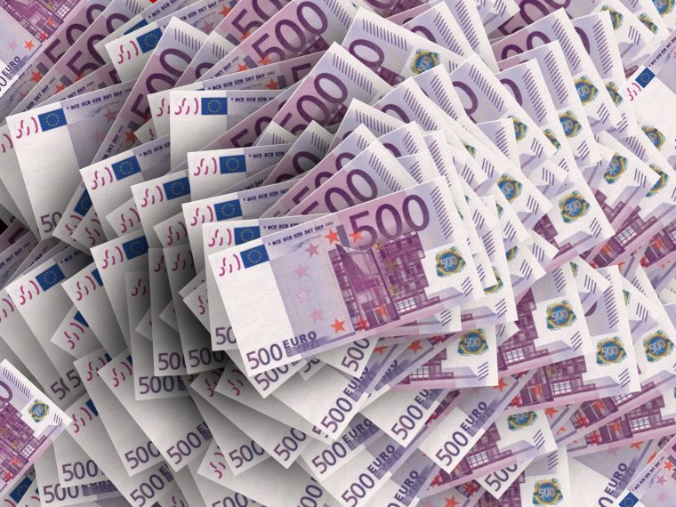 Nagyot nőtt a 100 ezer eurót meghaladó banki letéttel rendelkező romániaiak száma