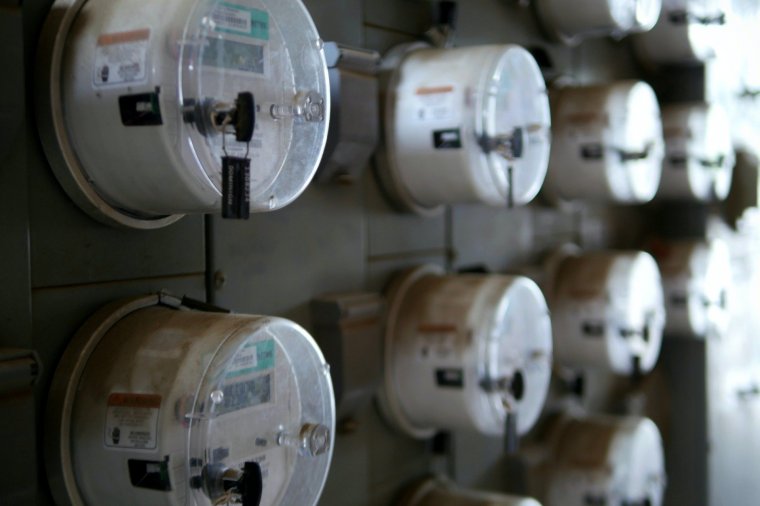 Iohannis kihirdette a kiszolgáltatott energiafogyasztók védelméről szóló törvényt